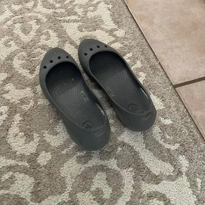 Crocs women’s slip on shoes